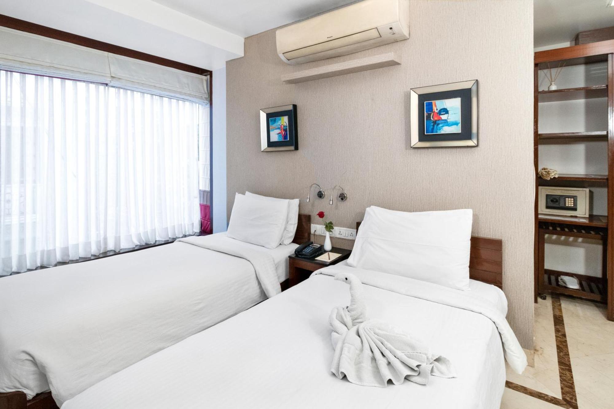Hotel Casa Fortuna 콜카타 외부 사진